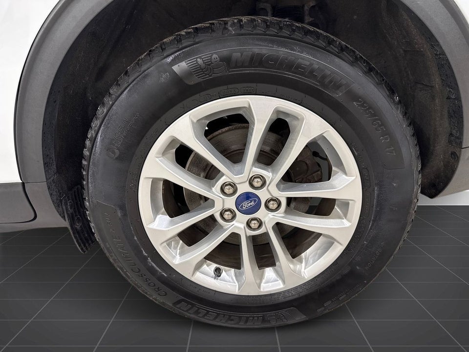 Ford Kuga 2,5 PHEV Titanium X CVT 5d