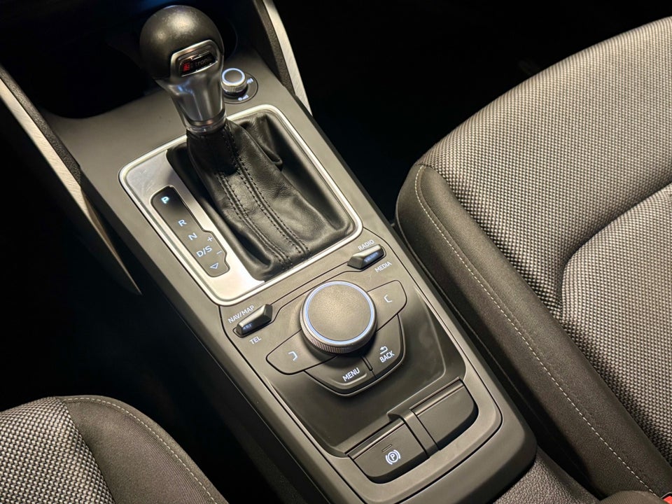 Audi Q2 1,4 TFSi 150 Sport S-tr. 5d