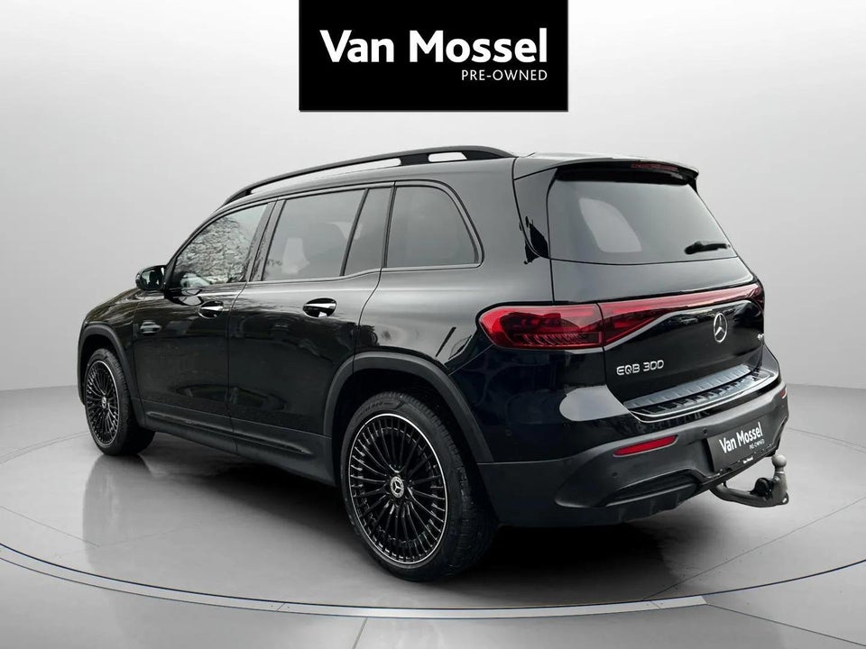Mercedes EQB300 AMG Line 4Matic 5d