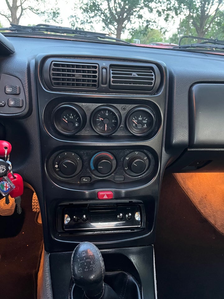Alfa Romeo GTV 2,0 TS L 2d