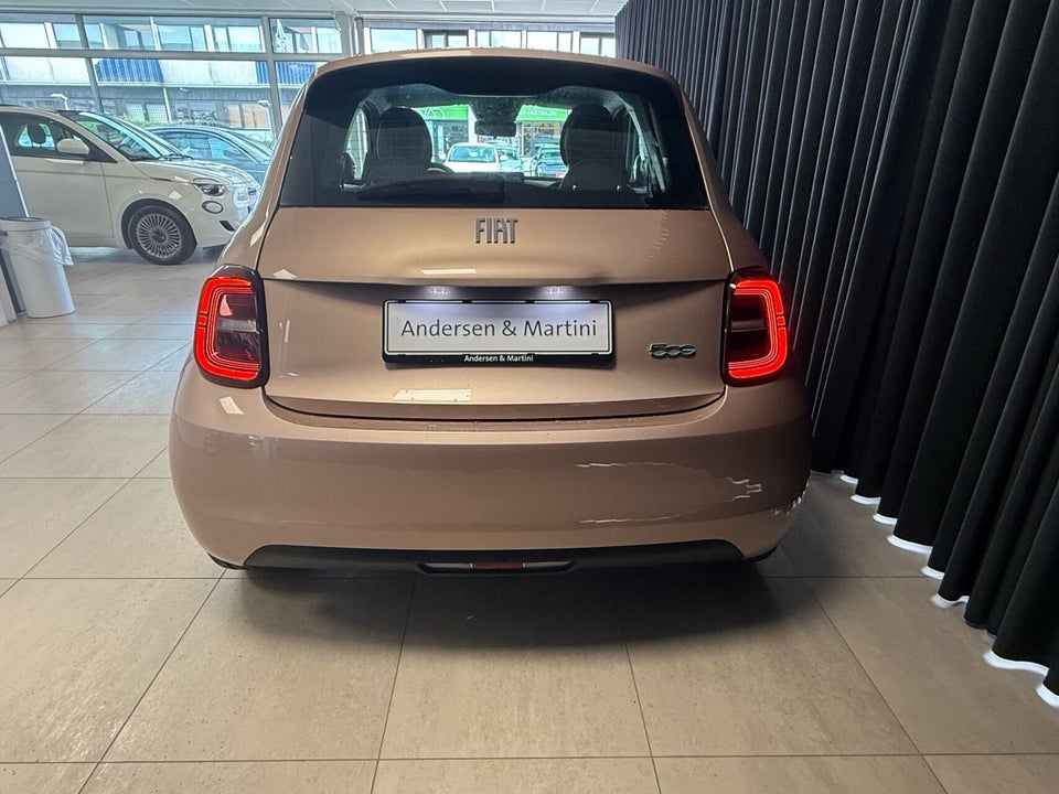Fiat 500e 42 Icon 3d