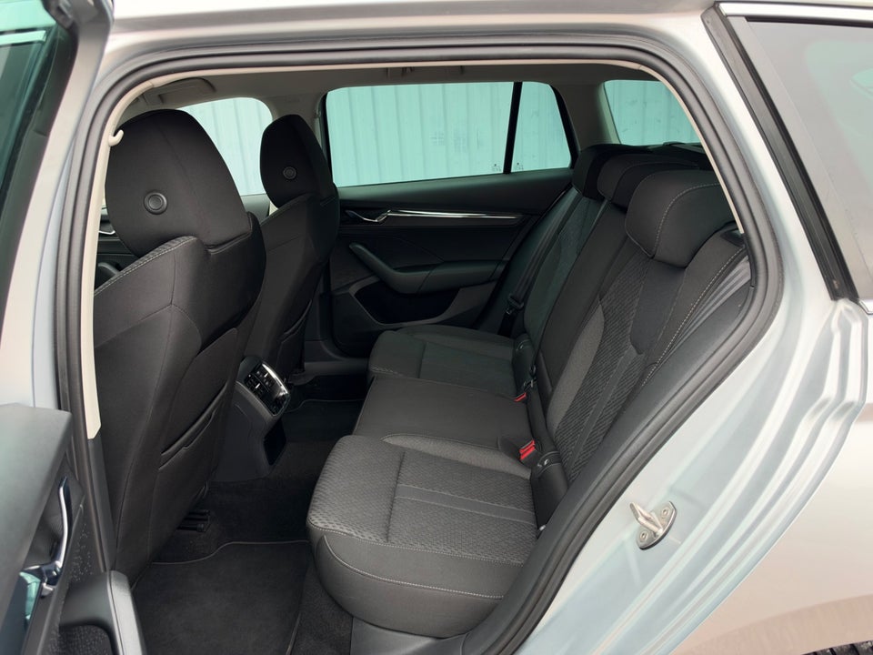 Skoda Octavia 1,4 TSi iV Combi DSG 5d