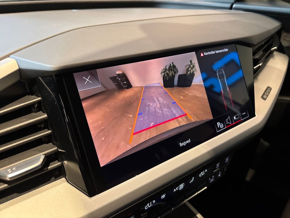 Audi Q4 e-tron 40 Attitude 5d