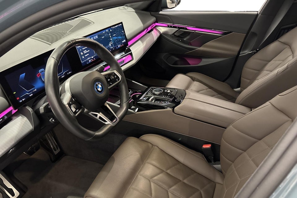 BMW i5 eDrive40 M-Sport 4d