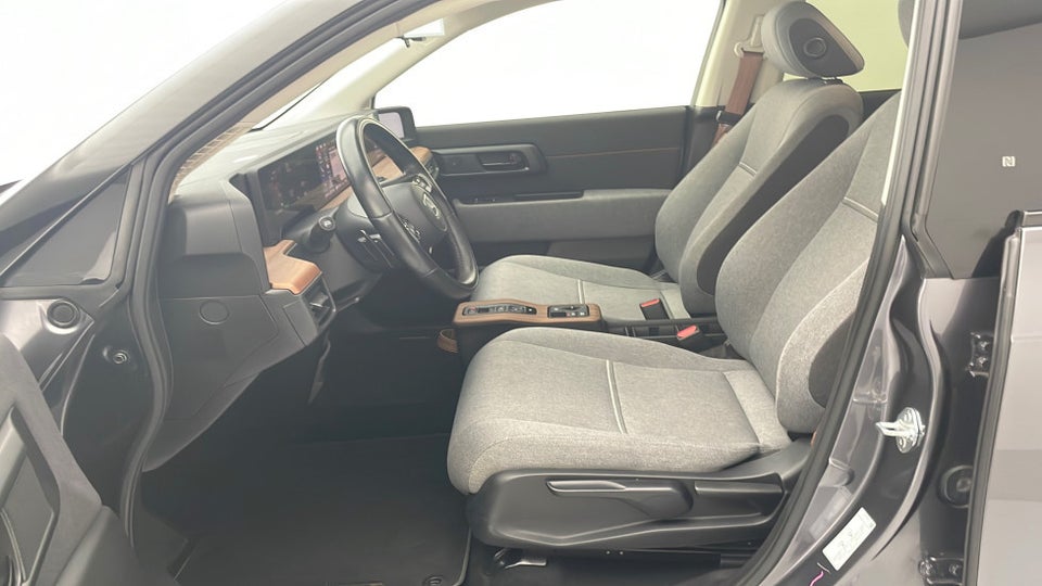 Honda e Advance 5d