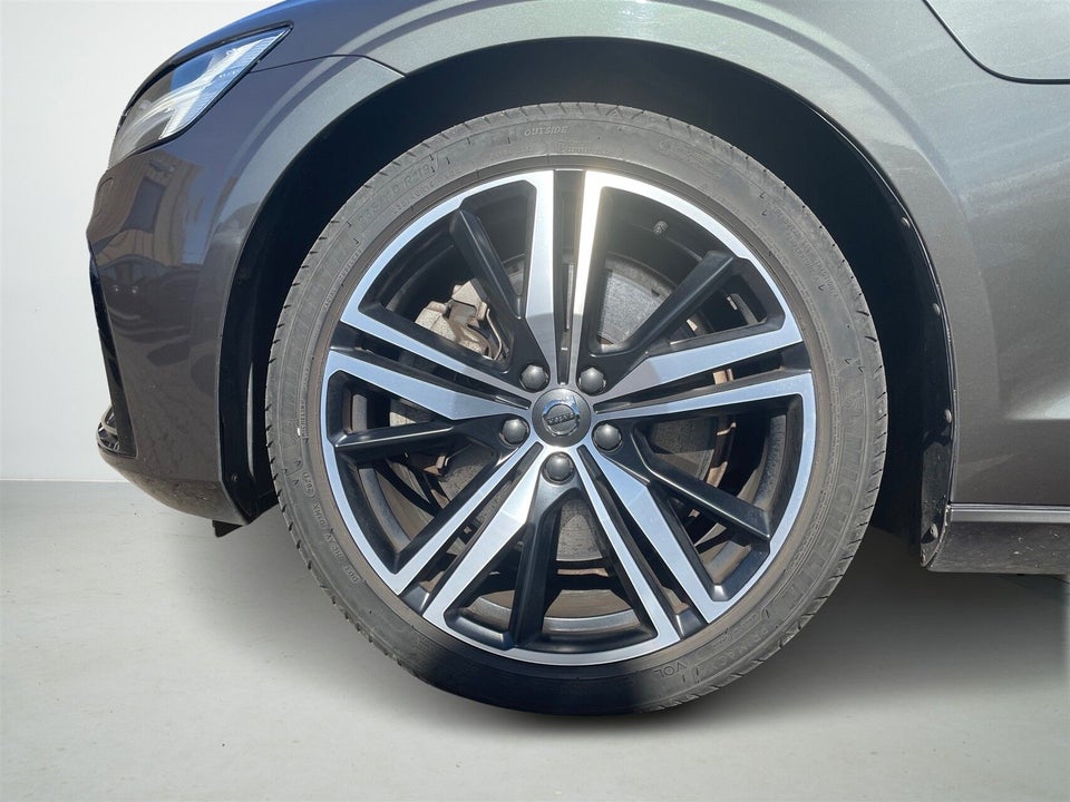 Volvo V60 2,0 T8 ReCharge R-Design aut. AWD 5d