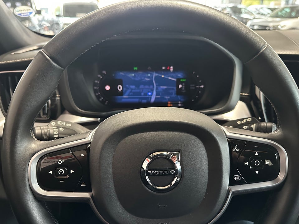Volvo XC60 2,0 T6 ReCharge R-Design aut. AWD 5d
