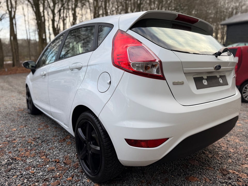 Ford Fiesta 1,0 65 Titanium 5d