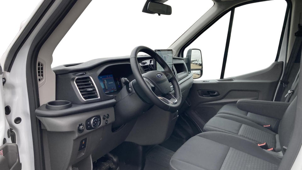 Ford E-Transit 425 L3 Chassis 68 Trend H1 RWD