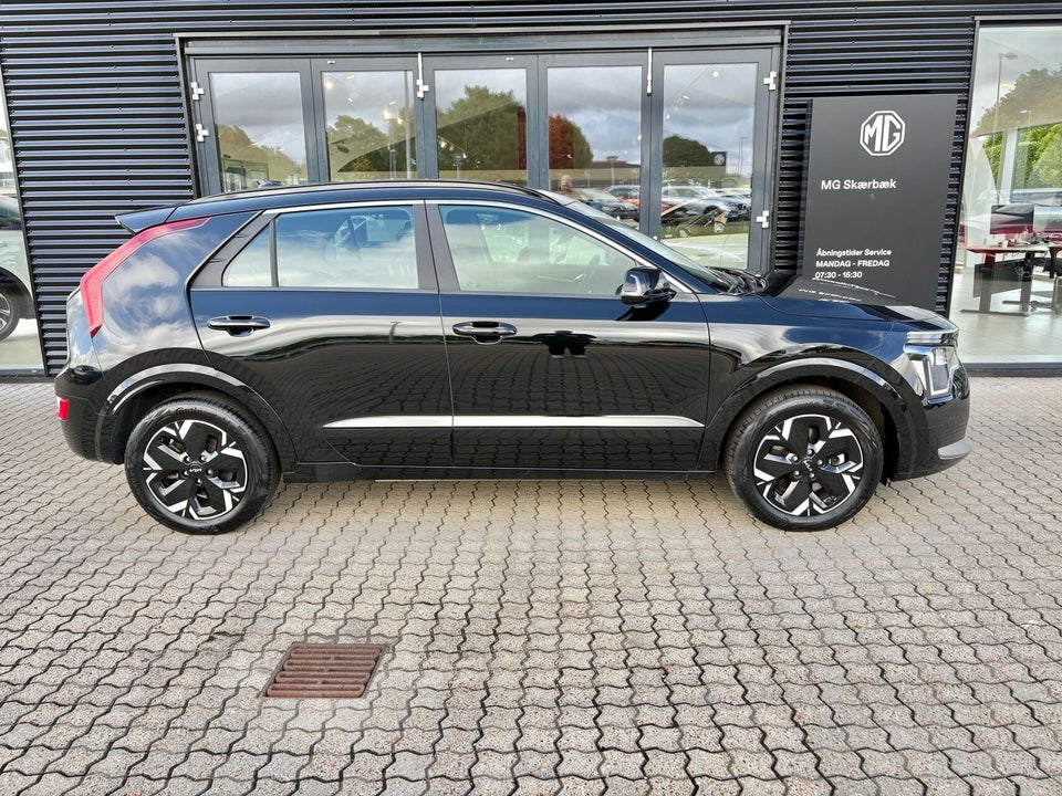 Kia Niro 64 EV Access Plus 5d