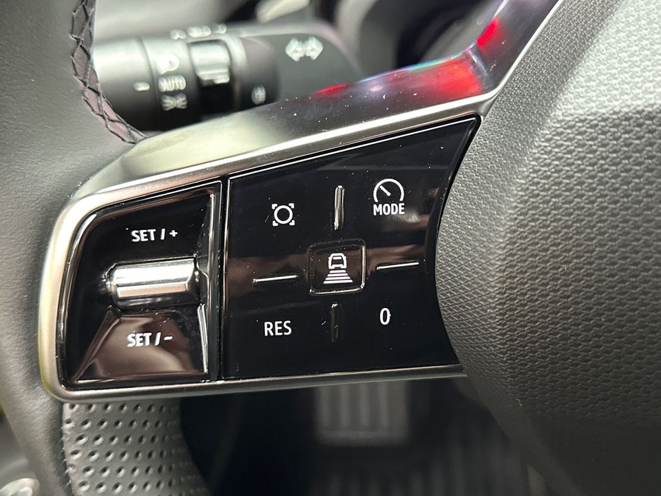 Renault 5 E-Tech 52 Iconic 5d