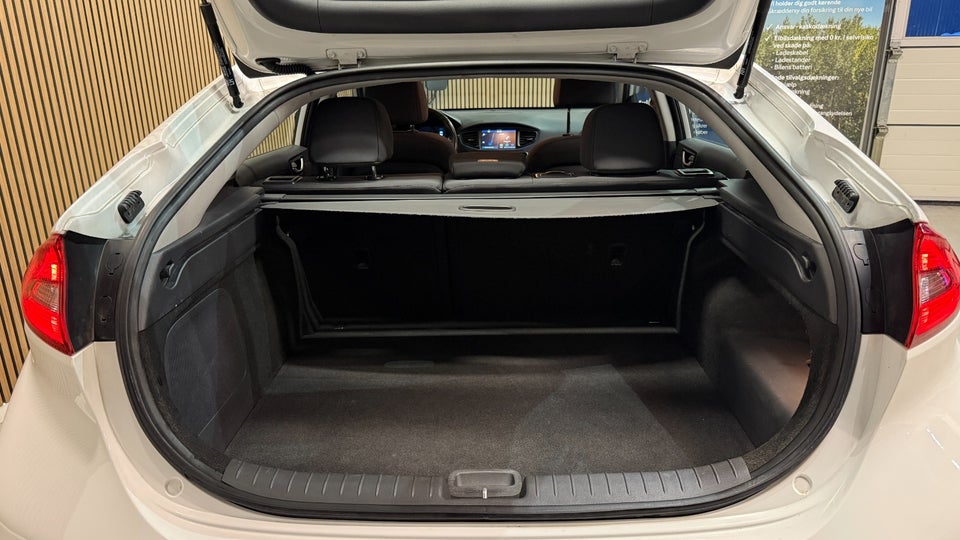 Hyundai Ioniq 1,6 PHEV Premium DCT 5d