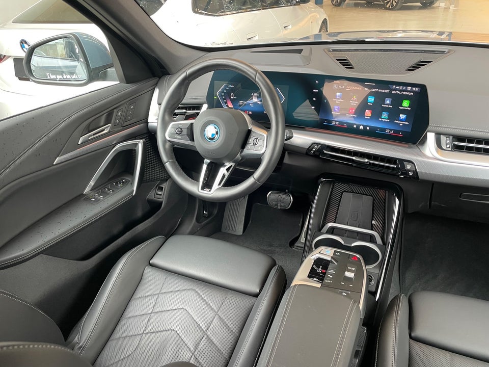 BMW iX1 xDrive30 Fully Charged M-Sport 5d