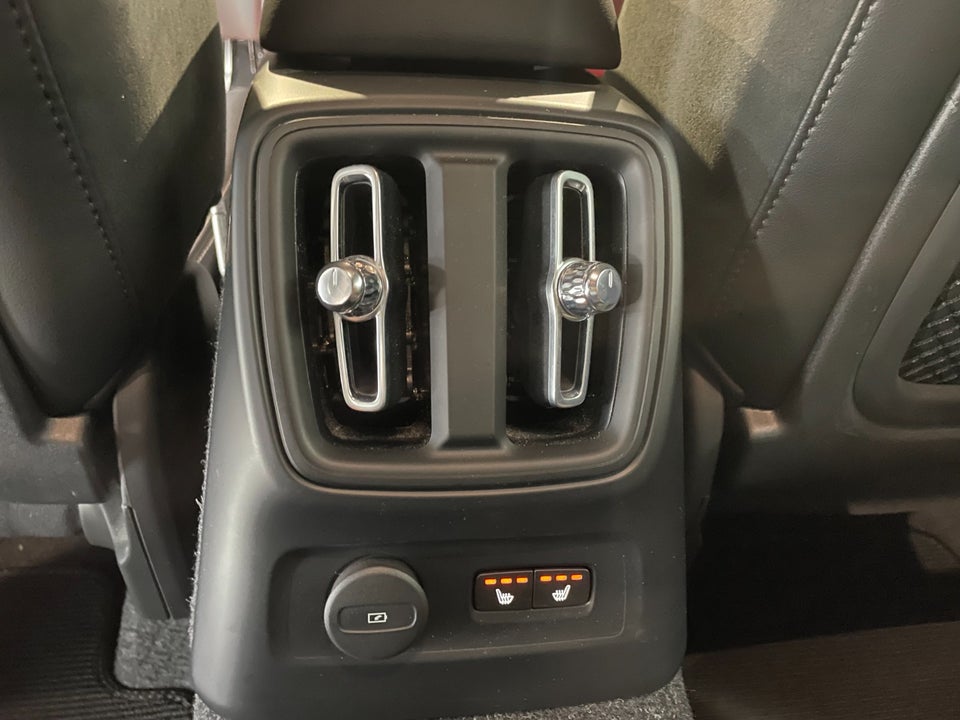 Volvo XC40 1,5 T4 ReCharge R-Design aut. 5d