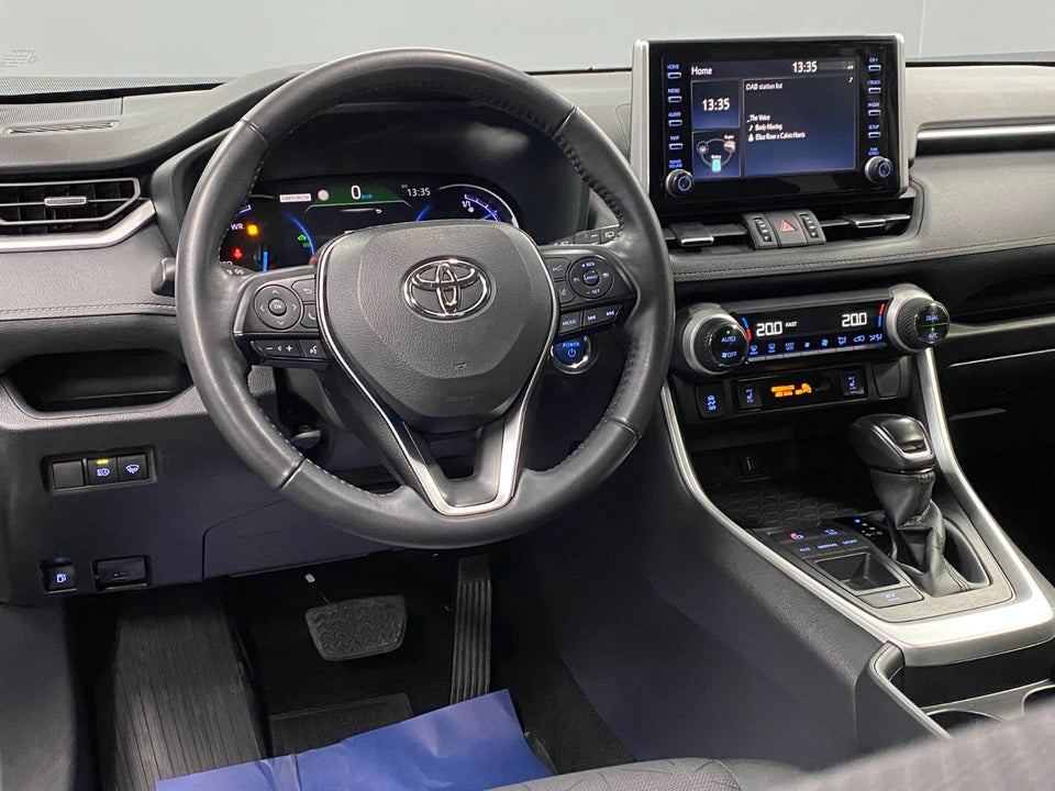 Toyota RAV4 2,5 Hybrid H3 Business MDS 5d