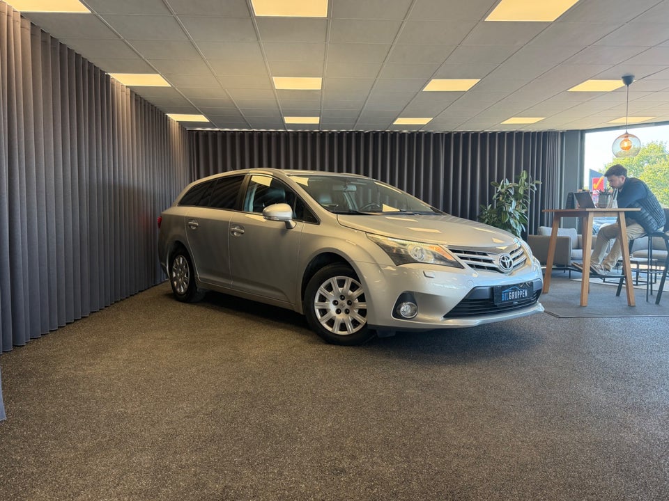 Toyota Avensis 1,8 VVT-i T2 Touch 4d
