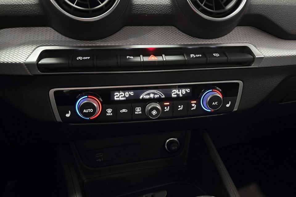 Audi Q2 35 TFSi Prestige S-tr. 5d