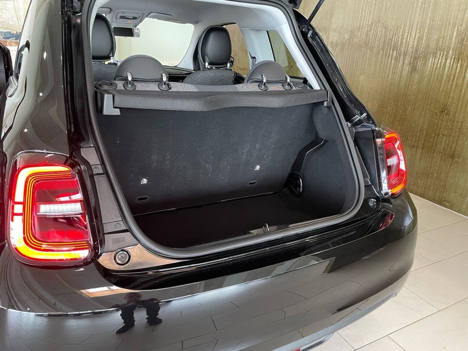 Fiat 500e 42 Icon 3d