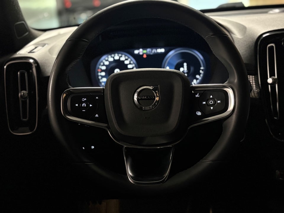 Volvo XC40 1,5 T5 ReCharge R-Design aut. 5d