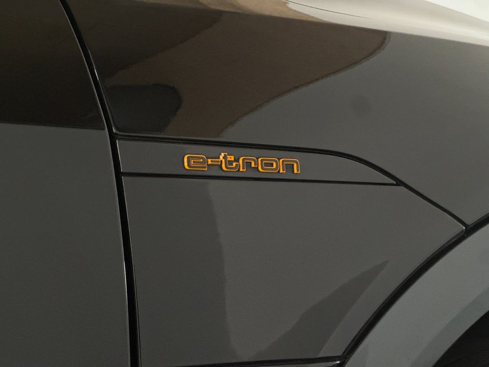 Audi e-tron 55 Prestige quattro 5d
