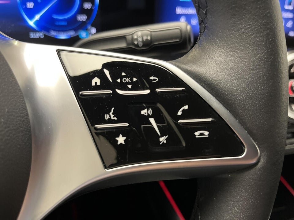 Mercedes EQA300 Progressive 4Matic 5d