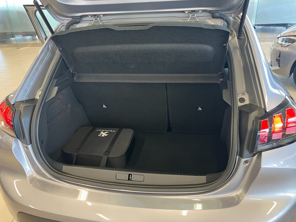 Peugeot e-208 50 Active Pack 5d