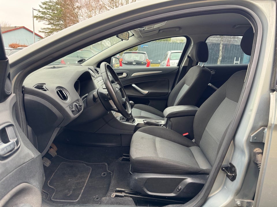 Ford Mondeo 2,0 Trend stc. 5d