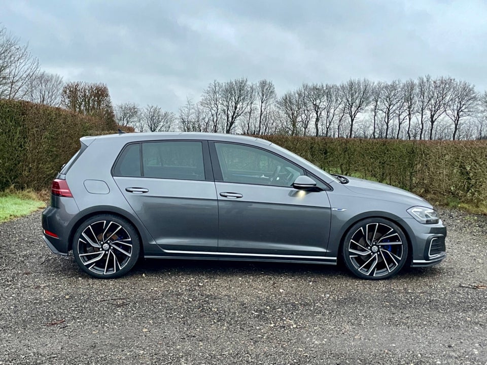 VW Golf VII 1,4 GTE DSG 5d