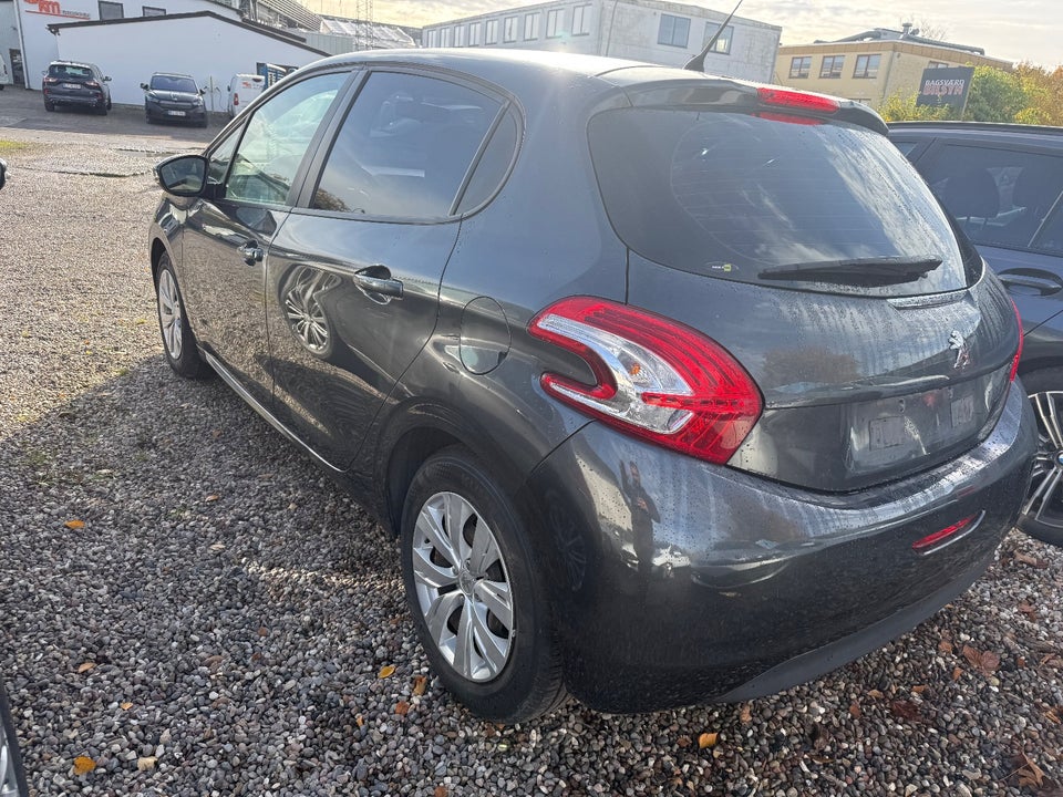 Peugeot 208 1,2 VTi Active 5d