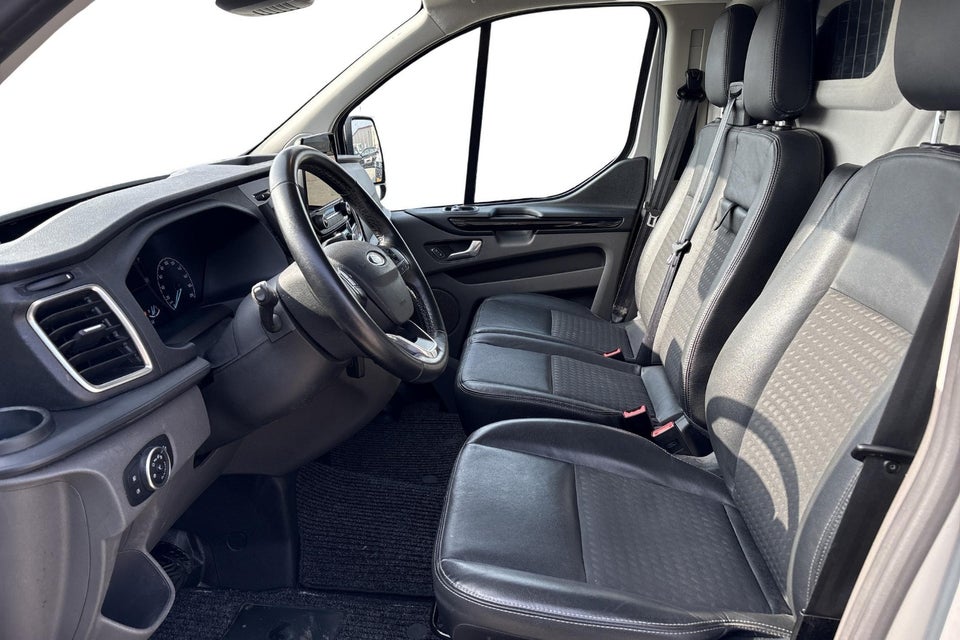 Ford Transit Custom 320L 2,0 TDCi 185 Sport aut.