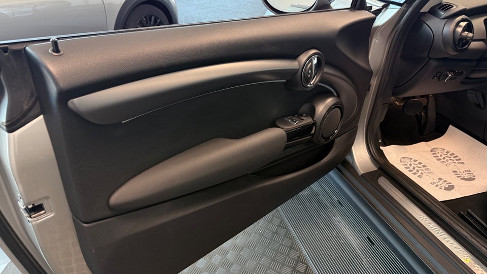MINI Cooper SE Edition Premium 3d