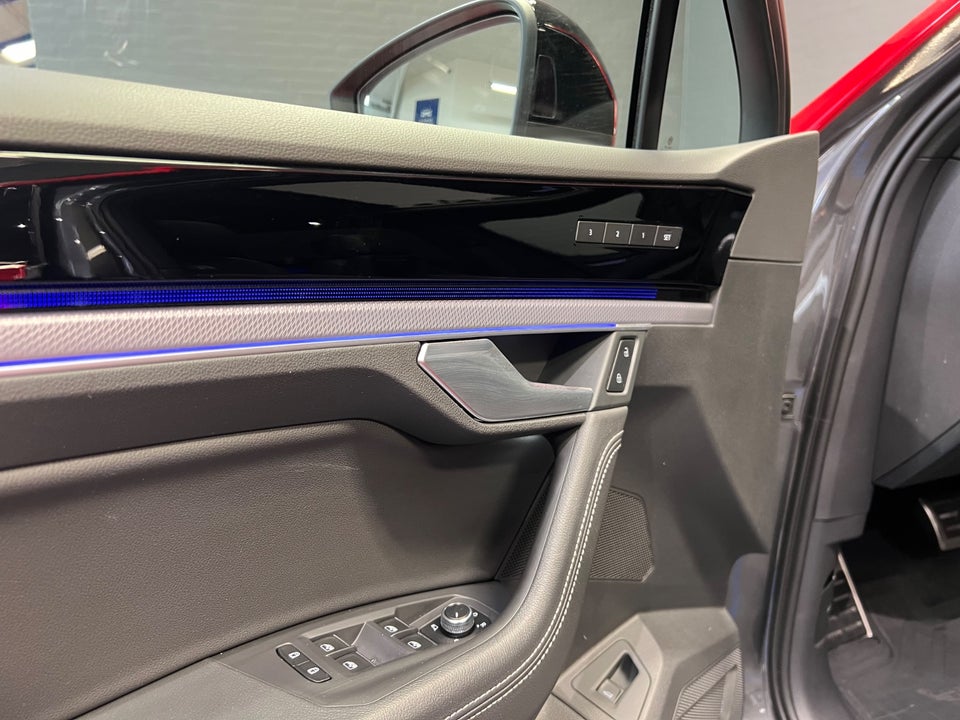 VW Touareg 3,0 TDi 286 R-line aut. 4Motion 5d