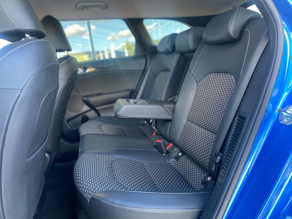 Kia Ceed 1,6 PHEV Upgrade Premium SW DCT 5d