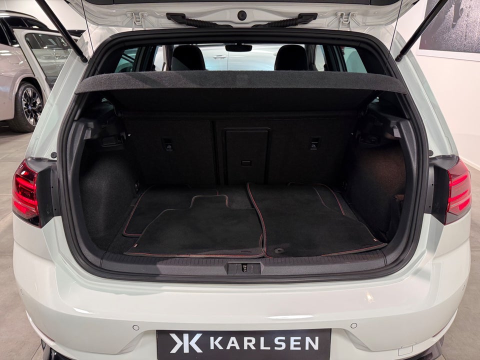 VW Golf VII 2,0 GTi Performance DSG 5d