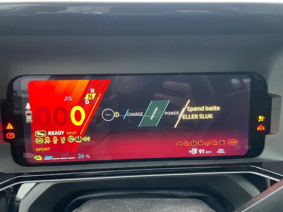 Renault 4 E-Tech 52 Techno 5d