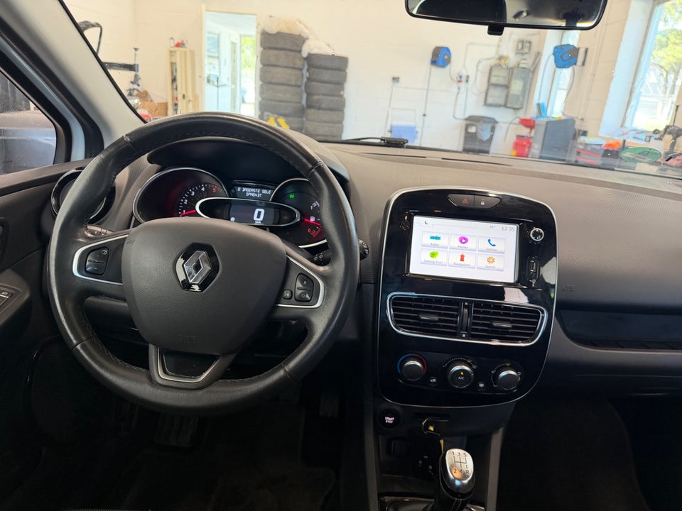 Renault Clio IV 1,5 dCi 90 Zen Sport Tourer 5d