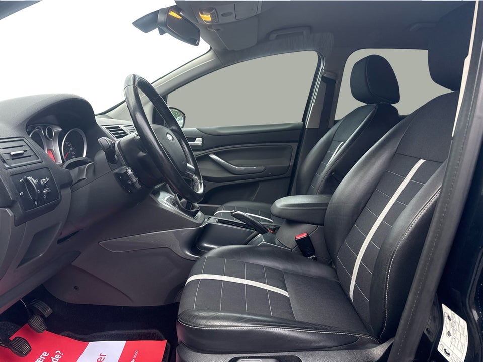 Ford Kuga 2,0 TDCi 140 Titanium 5d