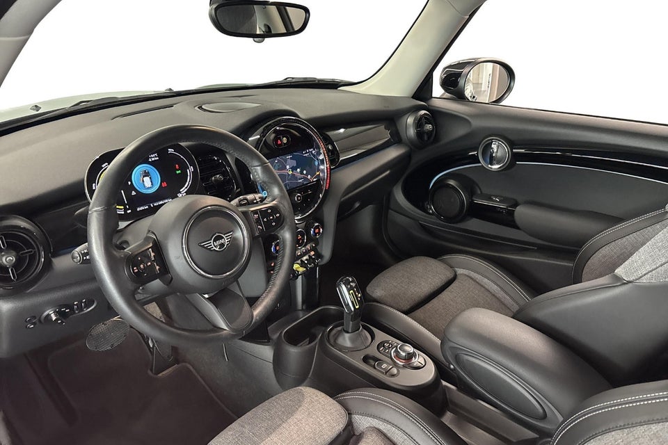 MINI Cooper SE Classic Trim 3d