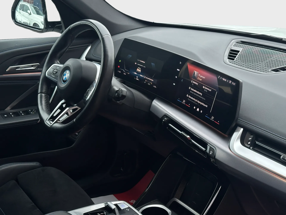 BMW iX1 eDrive20 M-Sport 5d