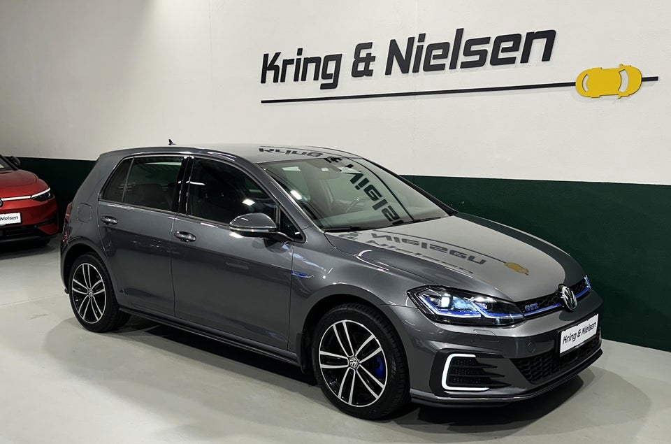 VW Golf VII 1,4 GTE DSG 5d