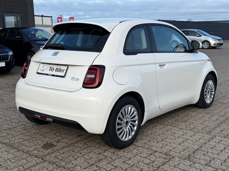 Fiat 500e 24 Action 3d