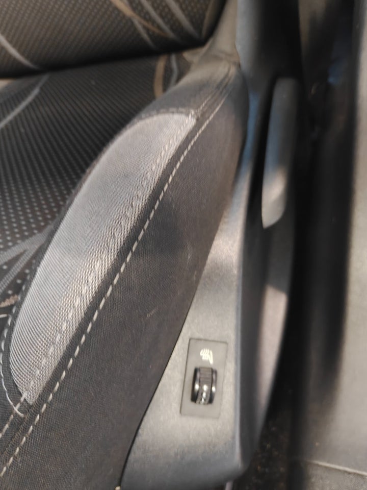 Peugeot 208 1,6 e-HDi 92 Active 3d