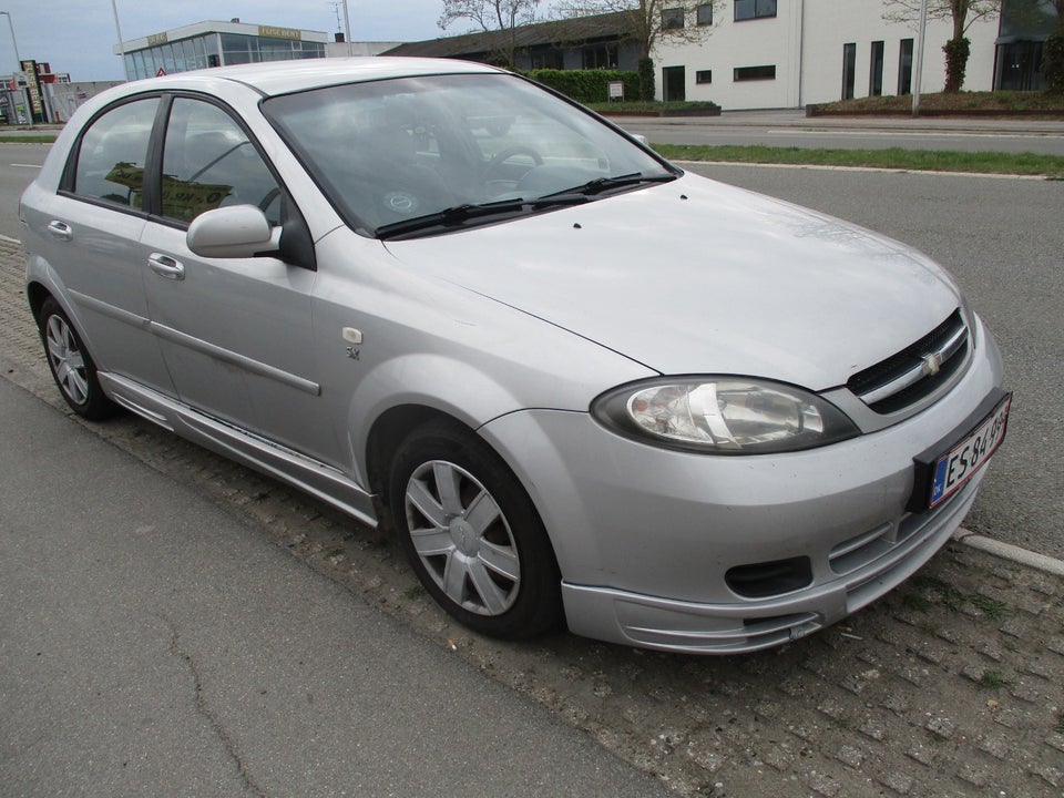 Chevrolet Lacetti 1,6 Classic 5d