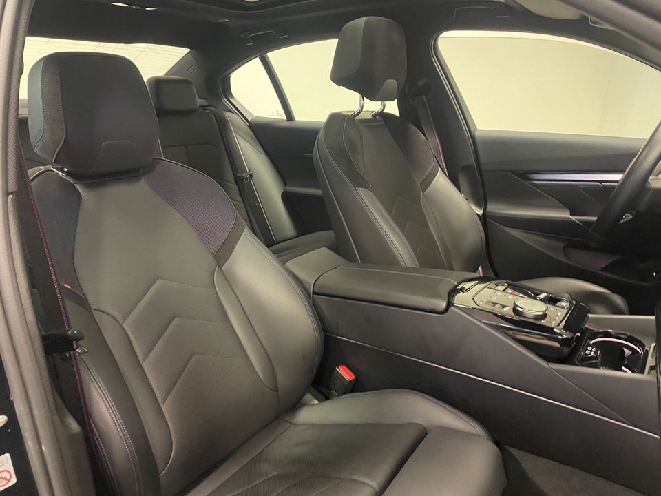 BMW i5 eDrive40 M-Sport Pro 4d