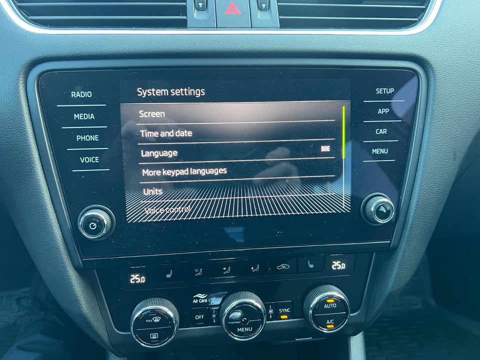 Skoda Octavia 2,0 TDi 150 Business Line+ Celebration Combi DSG 5d