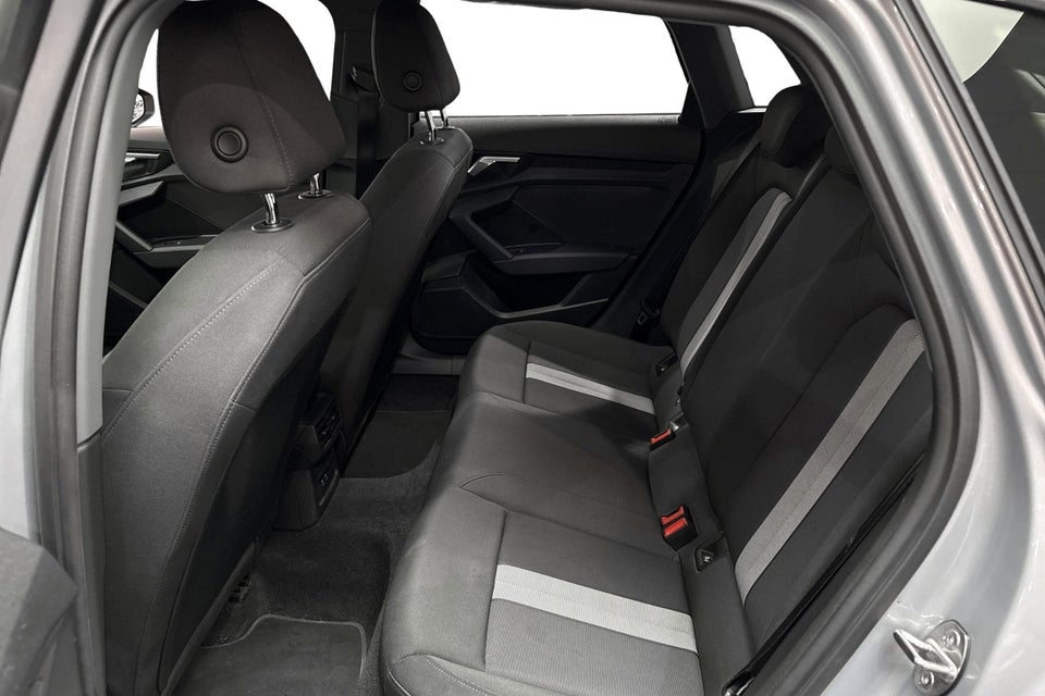 Audi A3 40 TFSi e Sportback S-tr. 5d