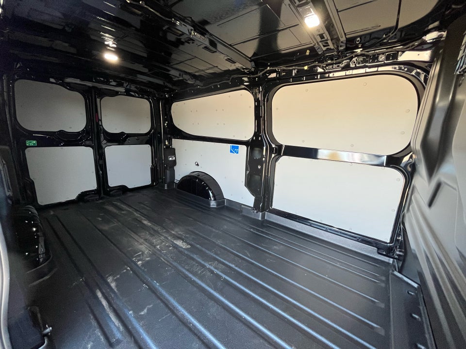 Ford Transit Custom 320L 64 Sport