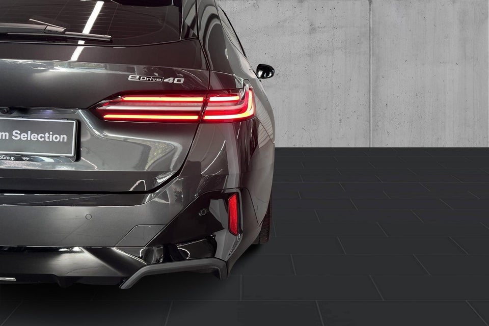 BMW i5 eDrive40 Touring M-Sport 5d