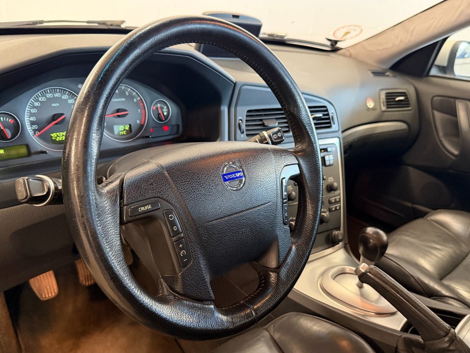 Volvo V70 2,4 170 Classic Momentum 5d