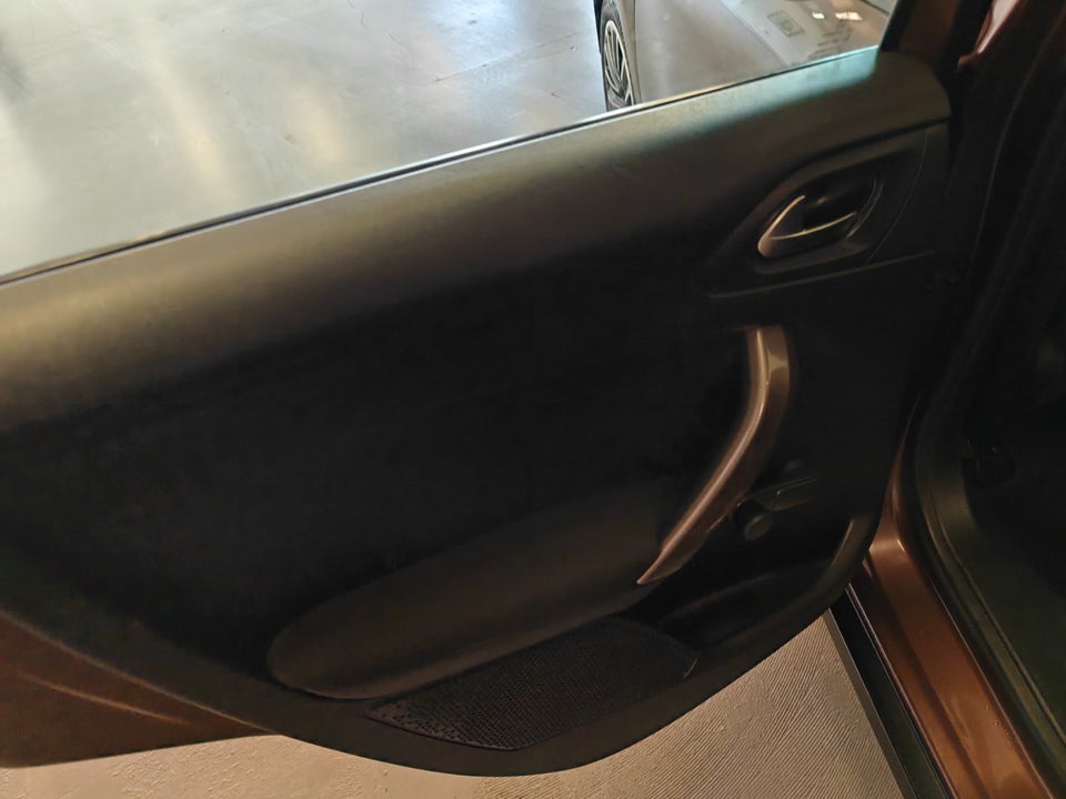 Peugeot 2008 1,2 VTi 82 Active Motion 5d